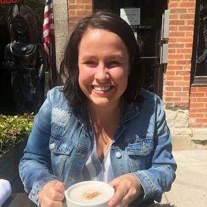 Meet your Posher, Julia